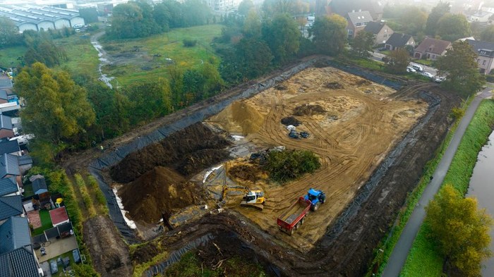 Afgraving voormalig uitwateringsbekken langs de Vrouwvliet